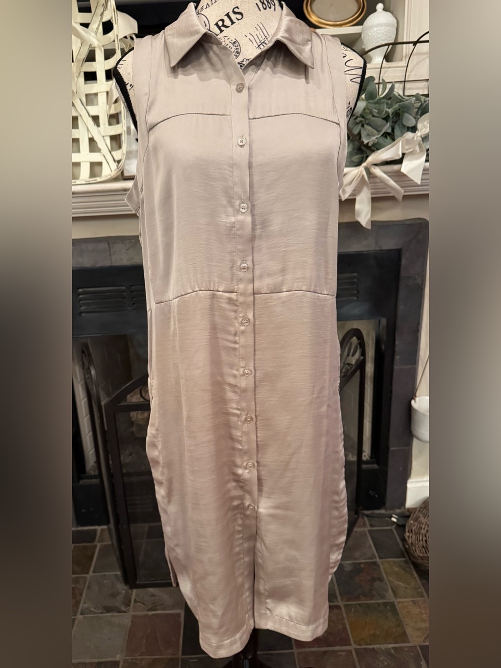 Ro & De Sleeveless Satin Button Front Midi Shirt Dress Champagne Minimalist MED